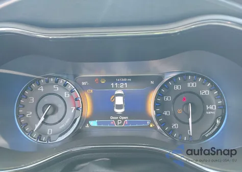 2015 Chrysler 200 S z USA, uszkodzony, nr VIN 1C3CCCBB4FN609533